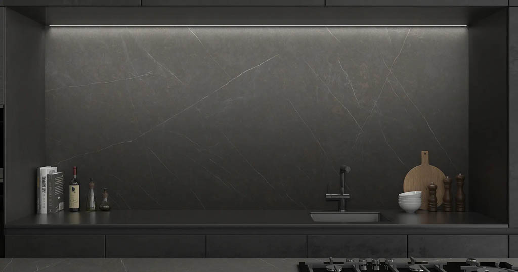 ascale_allureblack_5.jpg