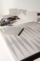 mainzu-greyneutral1.jpg